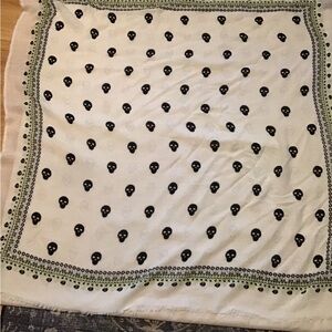 Skull Patterned Soft Scarf
